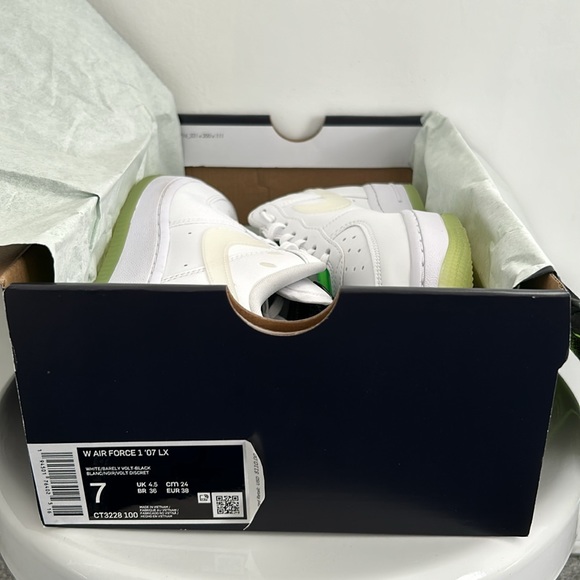 Nike Air Force 1 Have a Nike Day Glow in the Dark - Picture 6 of 6